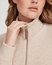 Holebrook Sweden Claire Windproof Jacket sand collar