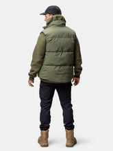 Halti Penger Mens Puffer Vest - Four Leaf Clover Green model back