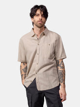Halti Notsgi Mens Short Sleeve Shirt fossil beige model