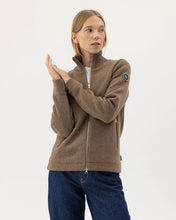 Holebrook Sweden Claire Windproof Jacket - Walnut model front