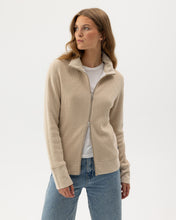 Holebrook Sweden Lisen Full-zip Windproof Sweater oyster model front