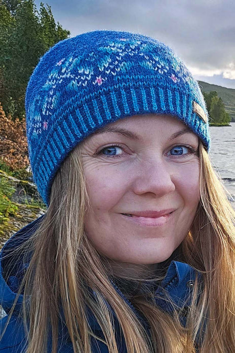 Beanie Hat - Reflective Mykines Blue model