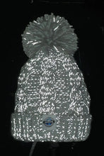 Superbobble Bobble Hat - Oatmeal Cable Reflective yarn